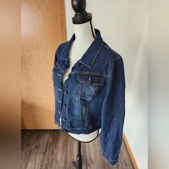 LEI Dark Wash Cropped Denim Jacket - Picture 2 of 4